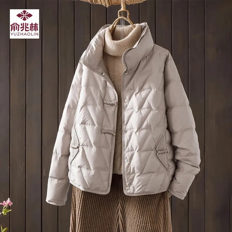 小个子妈妈冬装羽绒服2025新款修身显瘦国风中老年短款简约外套女