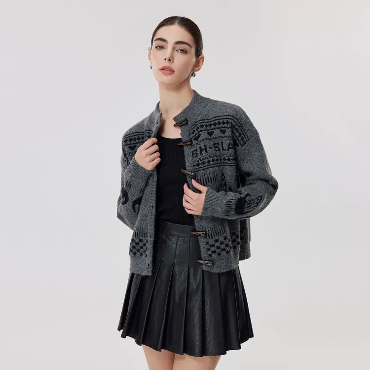 BH black 艾特莱斯提花针织翻领宽松型长袖毛针织衫男女同款外套