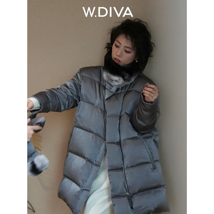 W.Diva【暖拥】进口GLOSILK面料獭兔毛90鹅绒羽绒服配手套54C033303