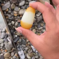 未镶嵌和田玉（糖玉）车挂