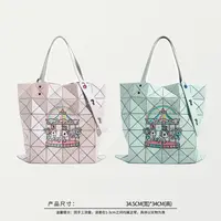 58443 日系卡通图案菱格6格托特单肩手提包，尺寸：34.5×34cm