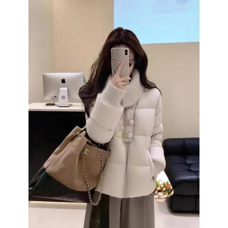 短款针织百搭棉服女2025冬季新款设计感小个子保暖加厚面包服外套