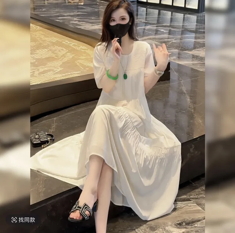 白色大摆收折夏季新款法式慵懒优雅女装连衣裙2025大码宽松显瘦