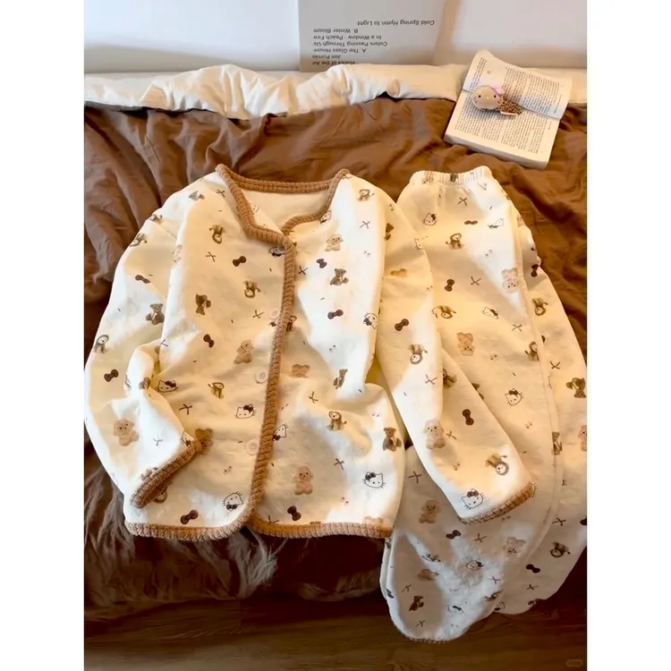 日系可爱卡通印花空气棉毛绒睡衣女秋冬季新款长袖长裤家居服套装