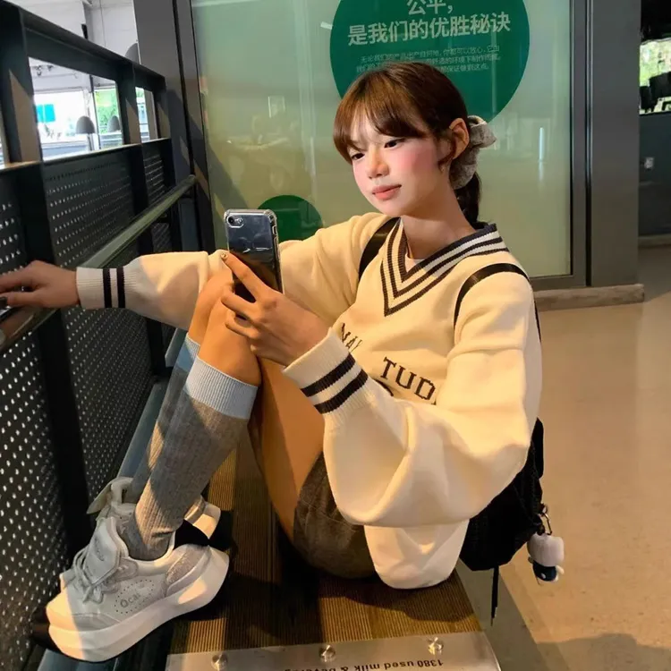 美式学院风v领毛衣外套女秋冬季字母提花加厚针织衫软糯上衣小众