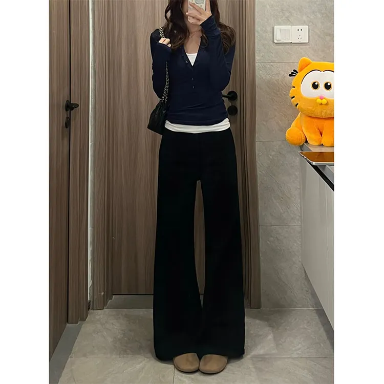 黑色不贴腿微喇牛仔裤女2025秋季新款高腰宽松显瘦百搭拖地喇叭裤