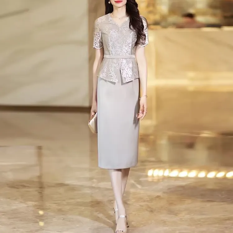 香槟色假两件连衣裙2025夏季修身显瘦高端女神范包臀连衣裙