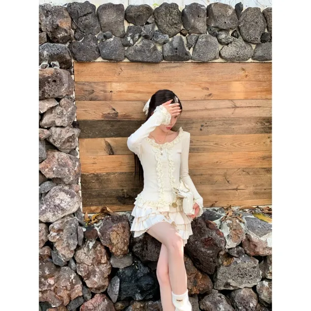 【赵小小&歌剧少女】8008 法式绝美长袖针织衫设计蕾丝花边短款上衣