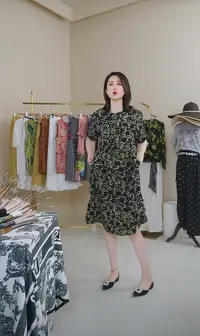 新款25130时尚高级感显瘦双绉连衣裙女中长款裙子