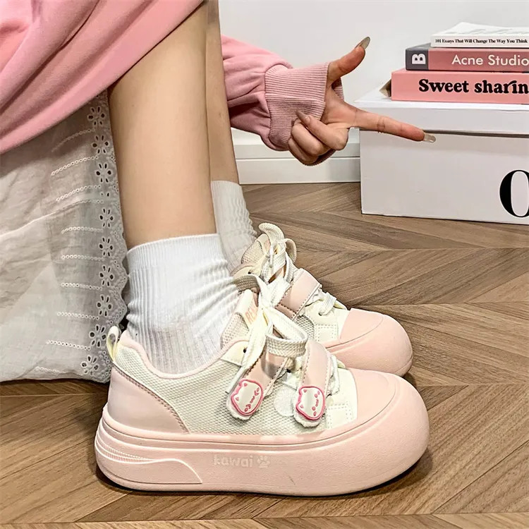 人本超火可爱女鞋2025秋季新款板鞋运动百搭小众原创休闲鞋子女款