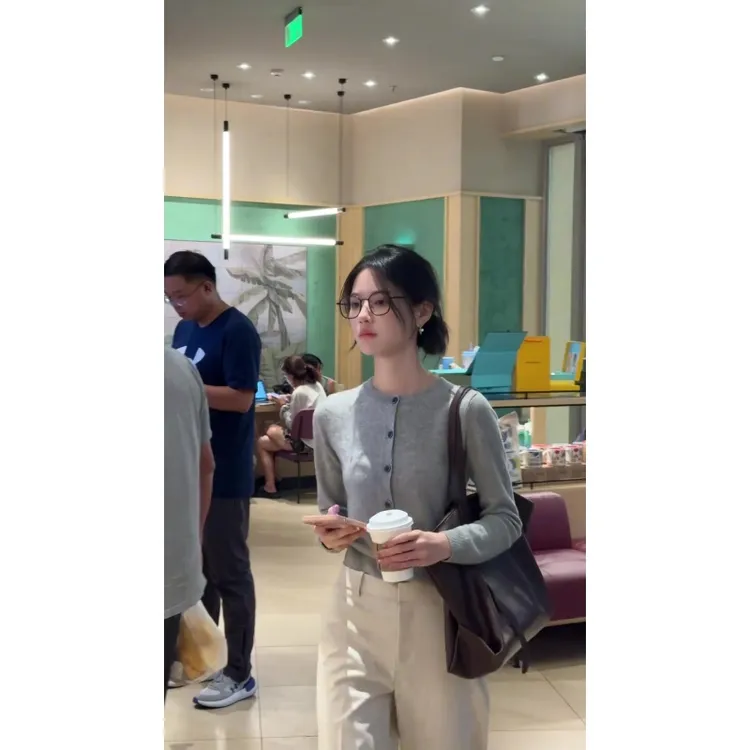 MARIE.COCO韩系灰色圆领长袖针织开衫上衣女秋季时髦休闲裤两件套