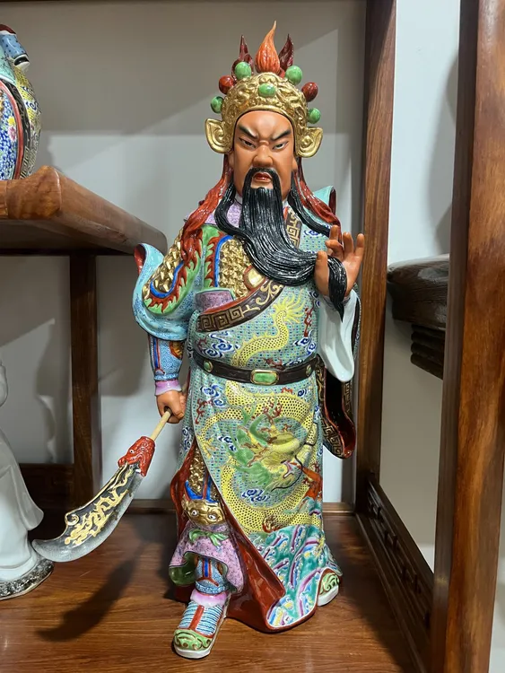 关二爷景德镇陶瓷精品雕刻武财神关羽关公中式伽蓝菩萨招财摆件