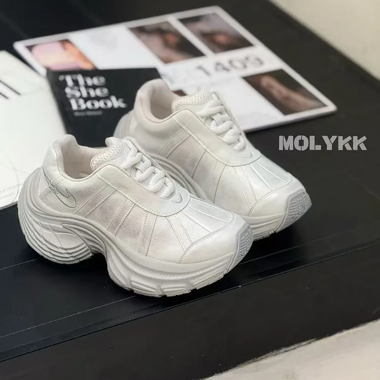 万达撤柜头层牛皮爆款厚底老爹鞋女2025春季新款高级感增高休闲鞋