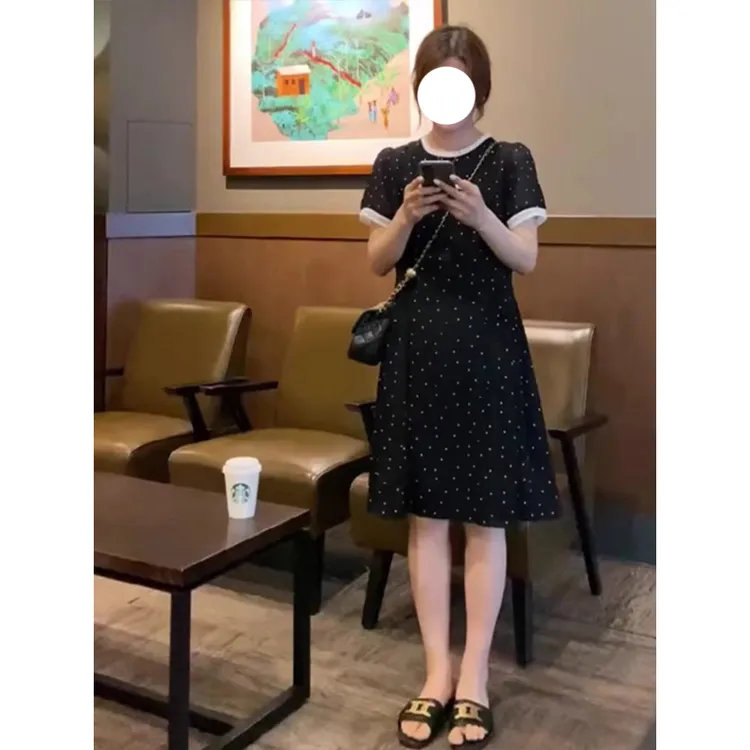 大码黑色波点休闲连衣裙女夏季胖mm气质宽松显瘦中裙遮肉a字裙子