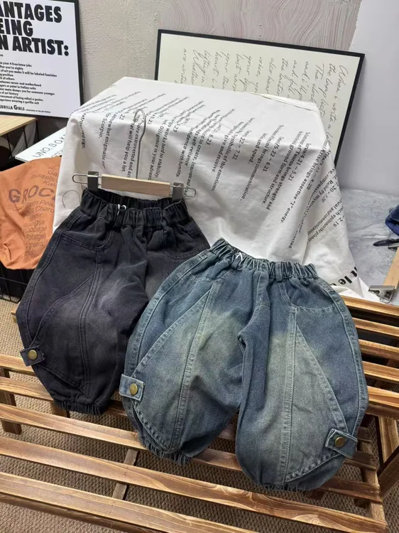 Q2705韩国童装定制款牛仔裤纽扣边设计师款（2色款）