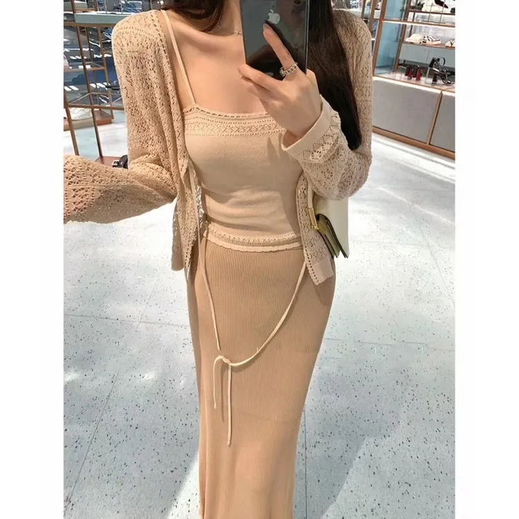 【子莹现货】富家千金风开衫吊带套装女早秋针织时尚三件套00076