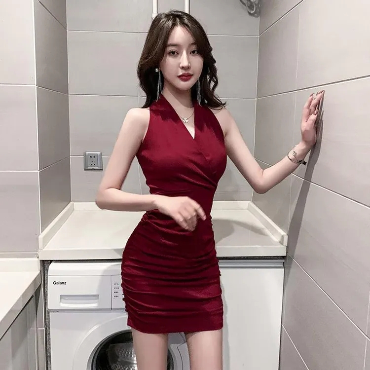 2025新款气质性感无袖连衣裙女装辣妹紧身收腰抽褶包臀裙子