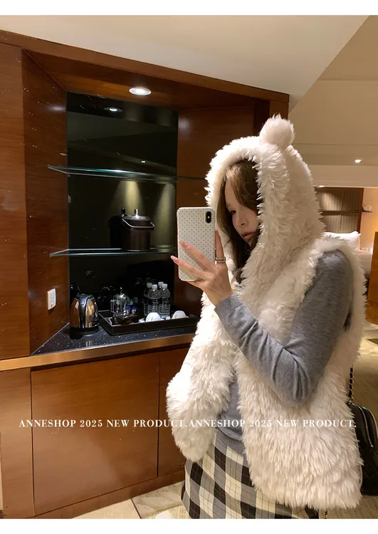 [绒雪漫游]秋冬新款小熊耳朵连帽马甲可爱风皮毛一体坎肩外套女