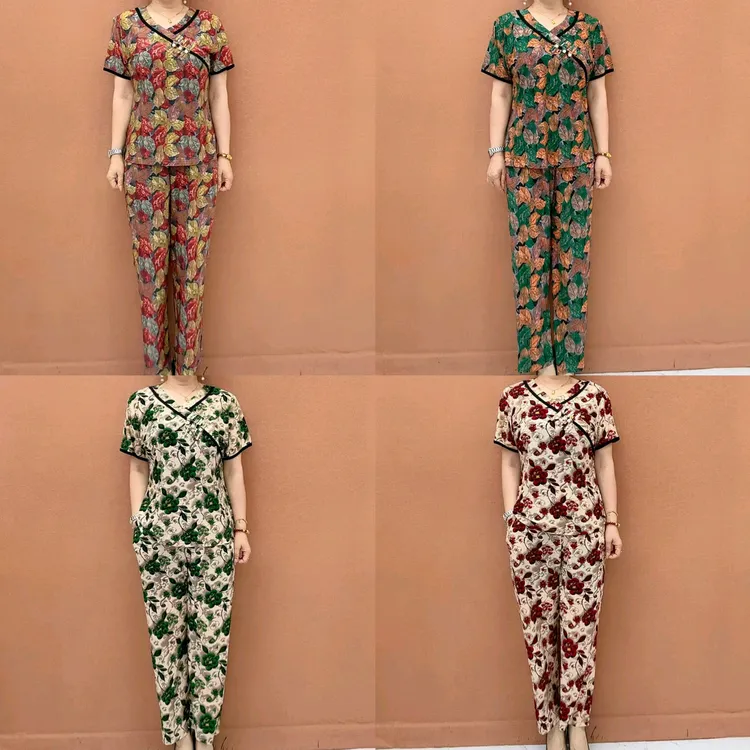 夏季新款花朵款妈妈套装