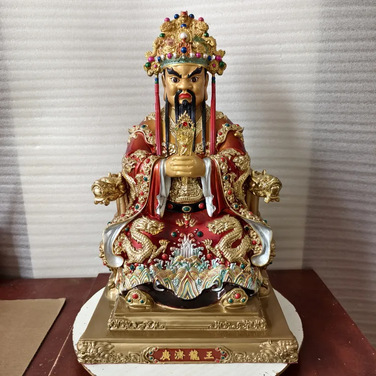 龙五爷，铜彩绘五爷像，黄铜铸造，表面是彩绘工艺。