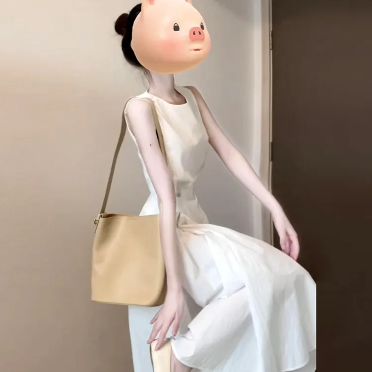 法式白色无袖连衣裙子女夏季2025新款爆款高级感收腰显瘦气质长裙