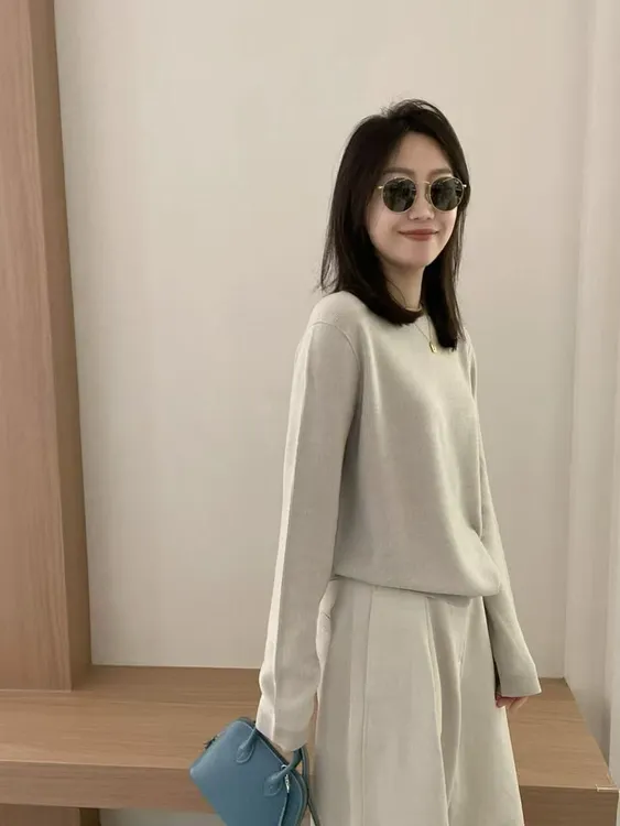 2025秋季新款韩系慵懒松弛感针织上衣气质高腰显瘦休闲裤两件套装