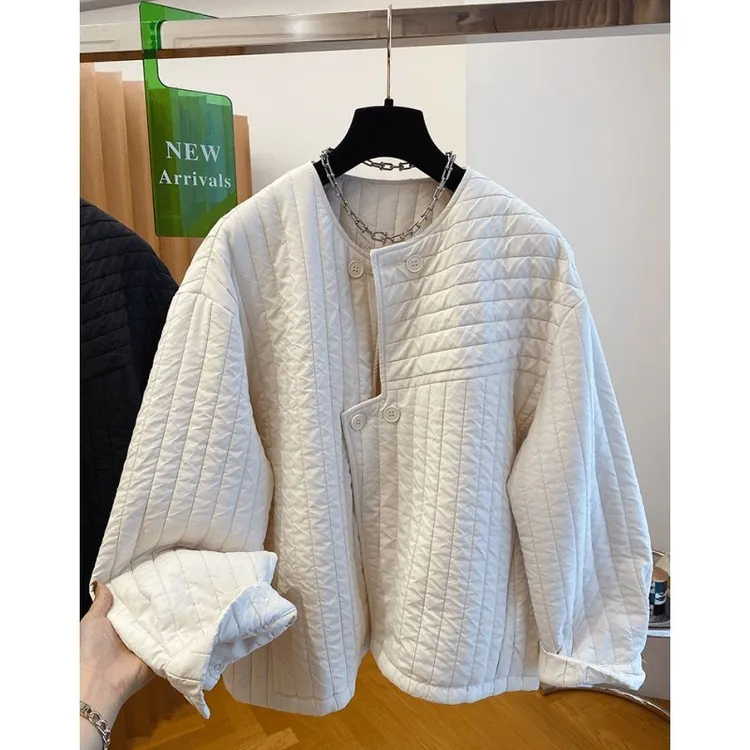 圆领绗缝轻薄棉服女冬季2025新款宽松休闲不规则门襟夹棉外套上衣