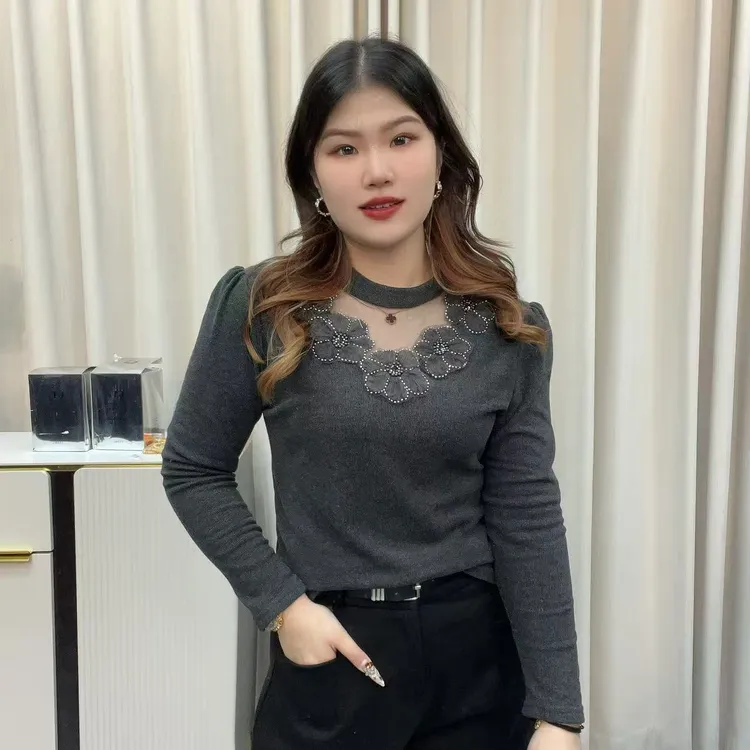 2025冬款半高领蕾丝花朵双面绒长袖衬衫女修身减龄时尚上衣-25221