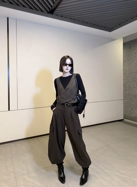 邓蕾婷【打卡出片】秋季新款假两件上衣洋气高级显瘦百搭裤子套装