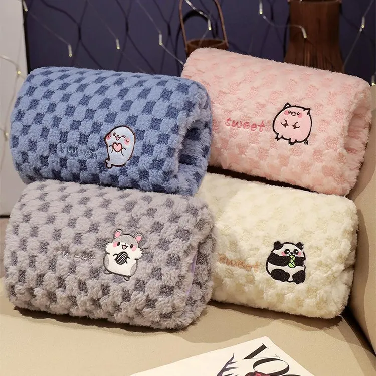 卡通暖手抱枕办公室可插手午睡枕头冬季捂手神器学生手捂趴睡枕女