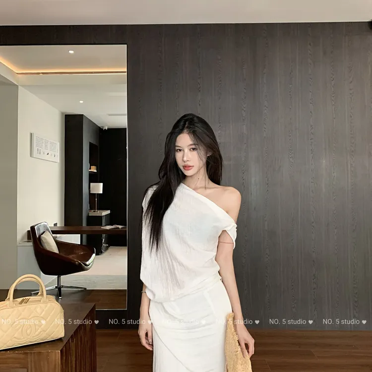 【现货专属无运补】白色老钱风气质显瘦时尚套装女夏上衣小众半身裙