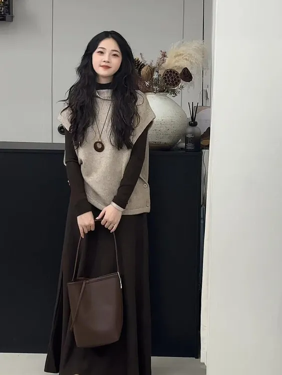 巨好看的秋装一整套独特漂亮韩系小香风针织马甲半身裙三件套装女