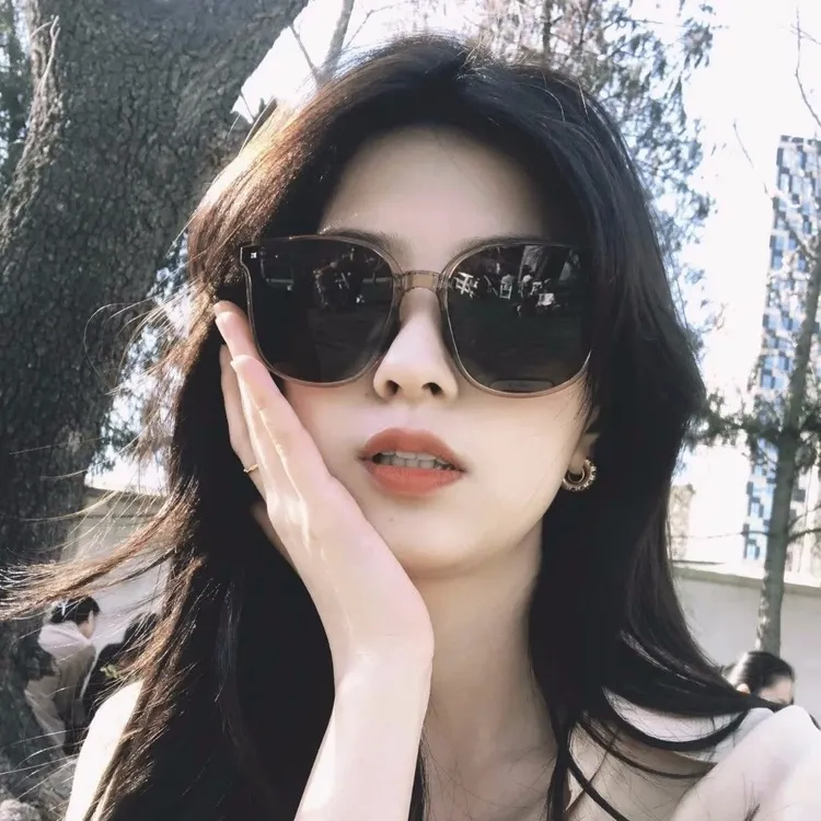 折叠墨镜女高级感ins超轻防晒网红夏季圆脸显瘦太阳镜2025年新款