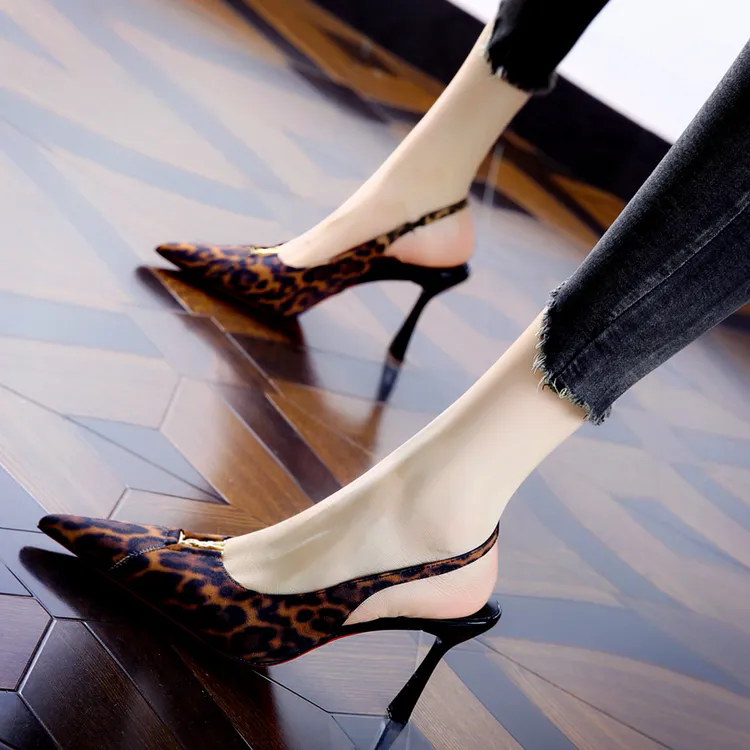 8CM[已开价]气质后绊带尖头高跟鞋2025夏季豹纹细跟单鞋XX556-38