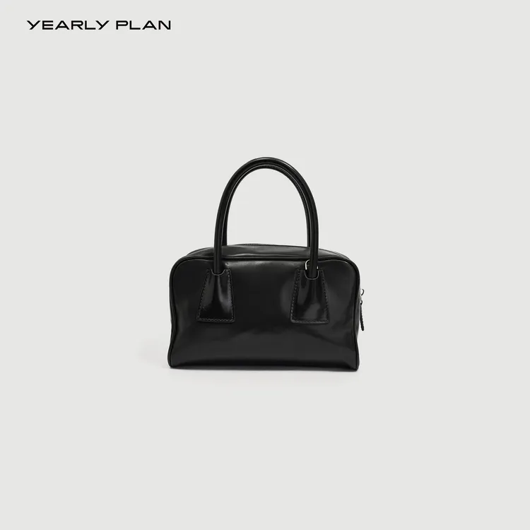 YEARLY PLAN 2025秋 经典随性百搭牛皮革小号保龄球包 3146时尚