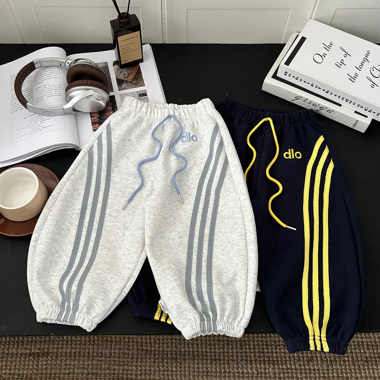 秋季男女宝同款新款刺绣卫裤中大童韩版宽松休闲卫裤