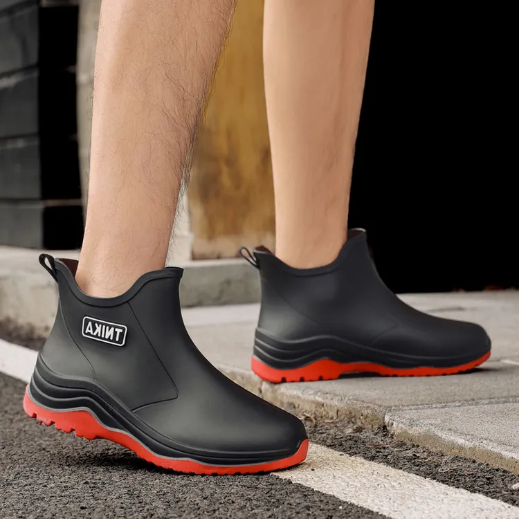 雨鞋男款成人防滑耐磨新款水鞋加绒短筒雨靴防水厨房胶鞋男洗车鞋