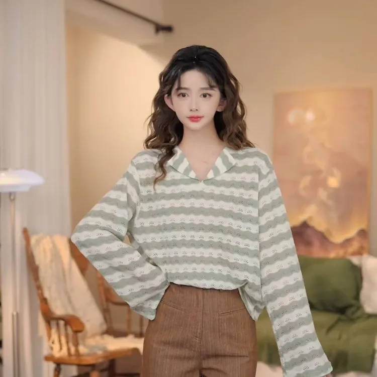 余紫绮【南山采菊】时尚百搭休闲显瘦针织打底女ZW1023235