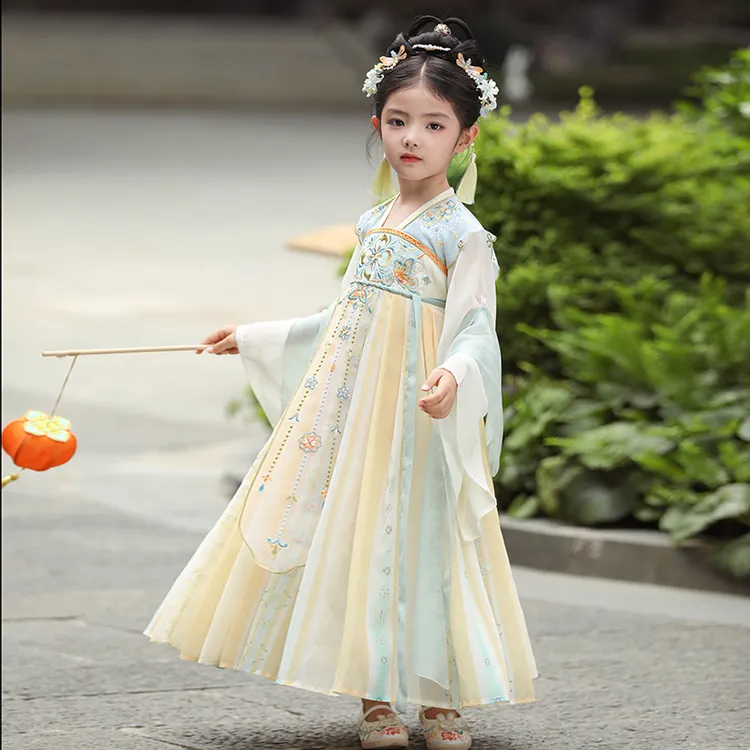 新品巴拉巴拉2025春秋儿童新中式国风连衣裙古风唐装超仙女孩公主