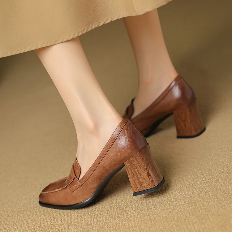 7cm一脚蹬方头高跟2026春季新款粗跟款乐福鞋复古棕色气质小皮鞋