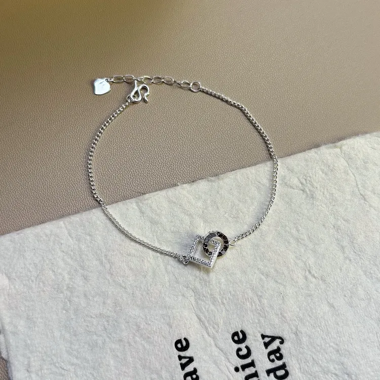 足银手链 女甜美气质镶钻圆环方块时尚个性几何小众设计手饰品