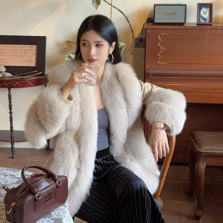 【财阀千金】气质款整皮狐狸毛绵羊皮大衣中长款95白鹅绒皮草外套女