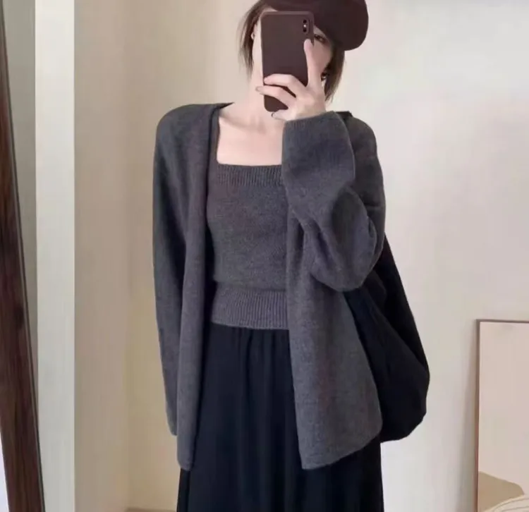 韩系静色甜美减龄宽松百搭毛衣背心上衣+开衫两件套