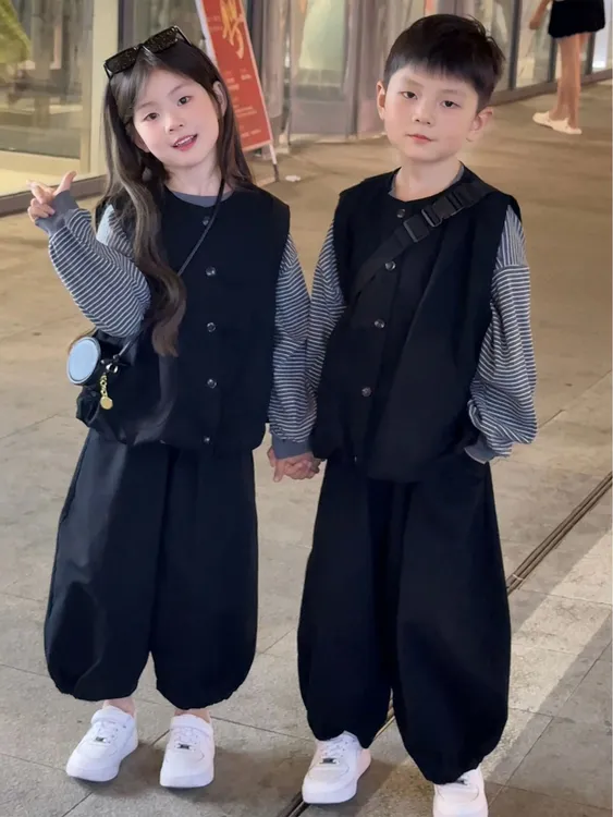 男女童套装秋季2025新款洋气时髦运动儿童秋装大童马甲阔腿裤三件