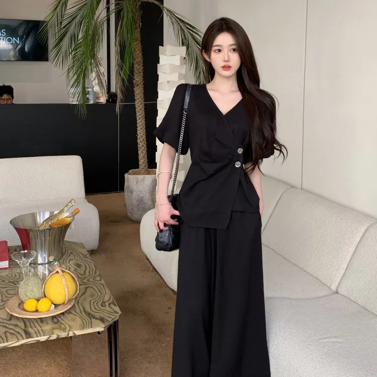 大码女装2025夏季新款赫本风上衣胖MM显瘦阔腿裤两件套