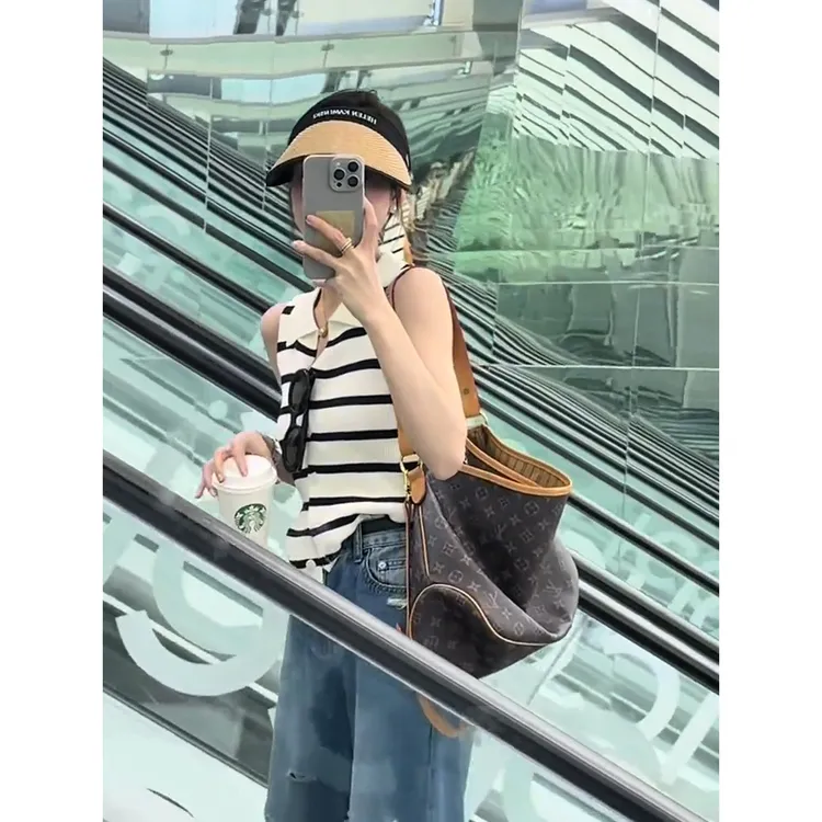 韩版百搭翻领单排扣无袖针织背心女夏季新款时尚气质修身显瘦上衣