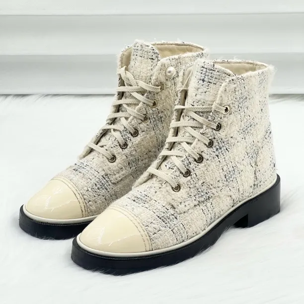 95新 Chanel/香奈儿 黑白粗呢花短靴 38码 公价1.3w c0964