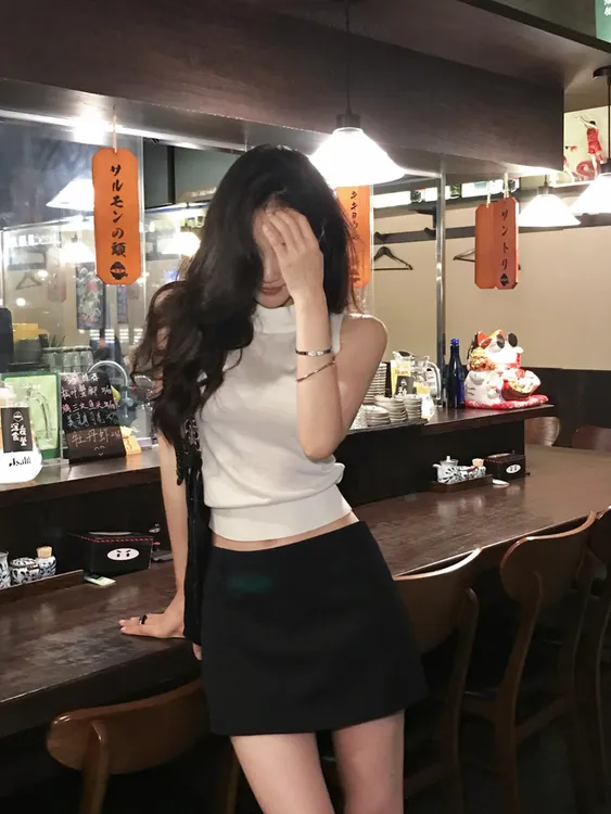 时尚套装通勤风休闲风上衣时尚气质性感韩版高腰短袖显瘦针织辣妹