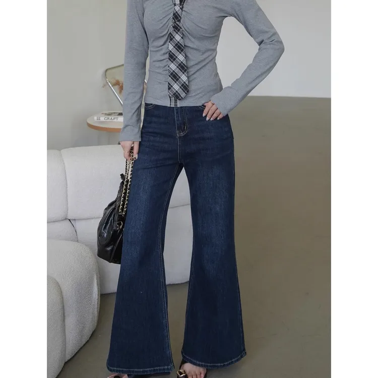 深蓝色微喇牛仔裤女2025新款秋季复古高腰遮胯水洗阔腿喇叭长裤子