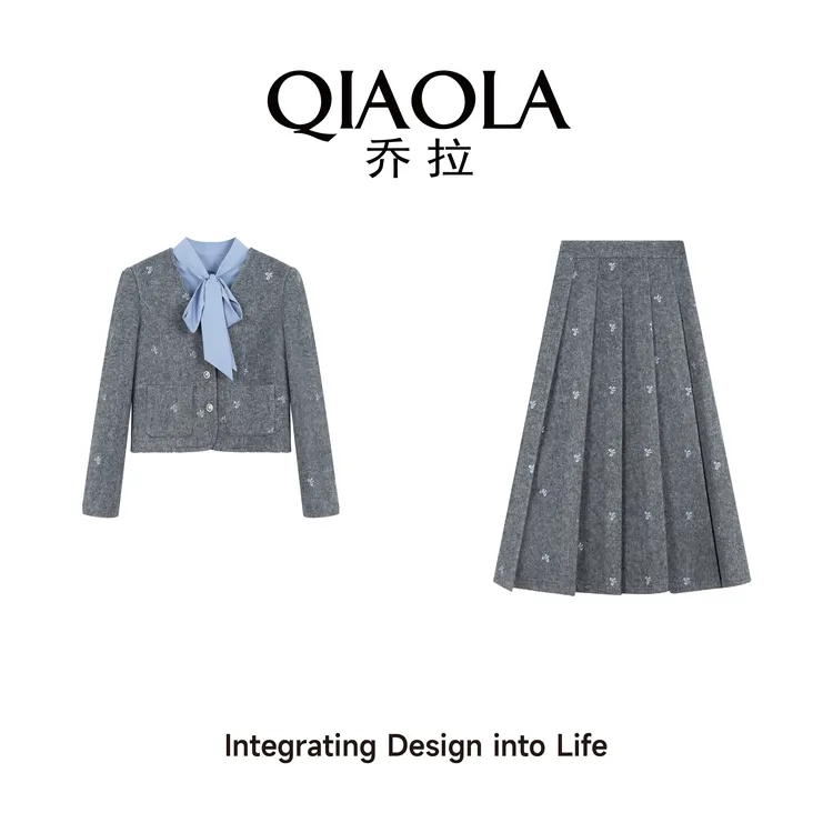 QIAOLA/乔拉【韶光年华】秋冬季毛呢蝴蝶刺绣绑带百褶时尚套装预售 